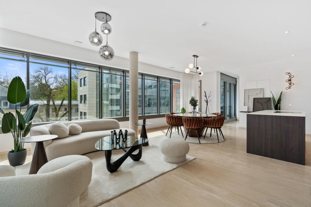 Ferienwohnung Elegant 2Br With Balcony In Heart Of Luxemburg Exterior foto