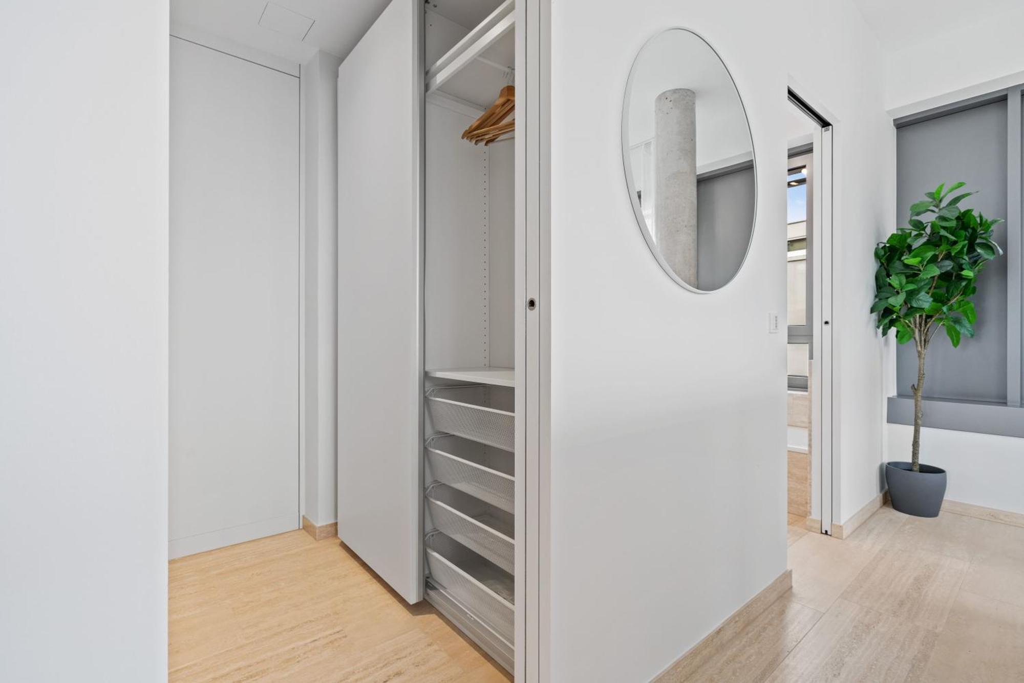 Ferienwohnung Elegant 2Br With Balcony In Heart Of Luxemburg Exterior foto
