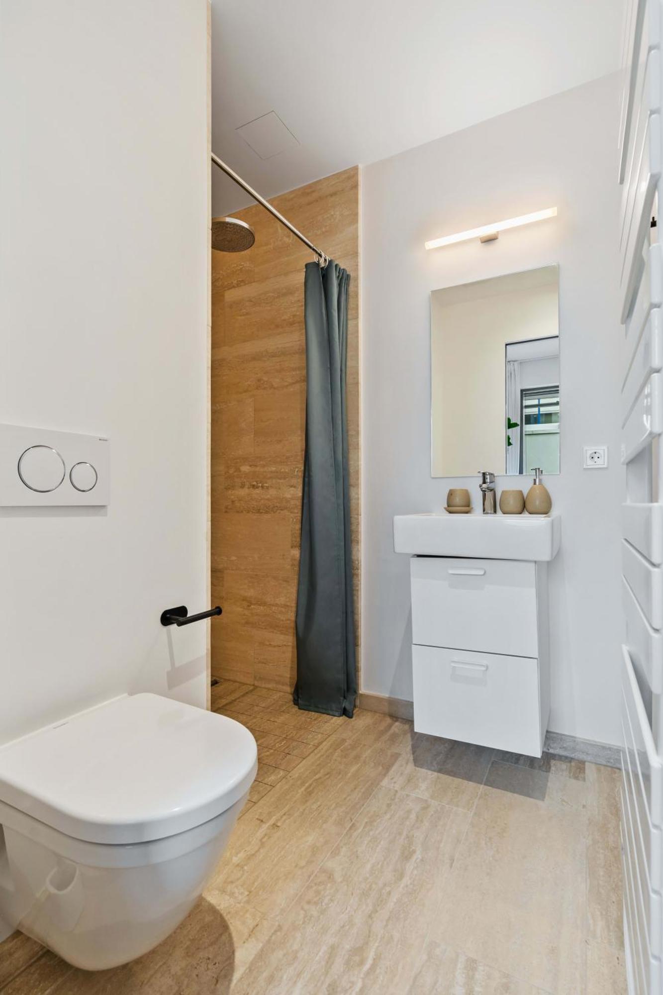 Ferienwohnung Elegant 2Br With Balcony In Heart Of Luxemburg Exterior foto