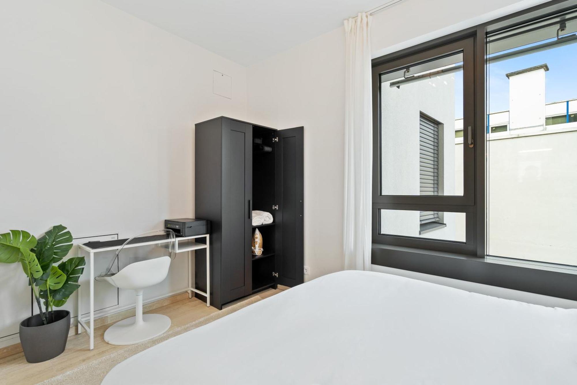 Ferienwohnung Elegant 2Br With Balcony In Heart Of Luxemburg Exterior foto